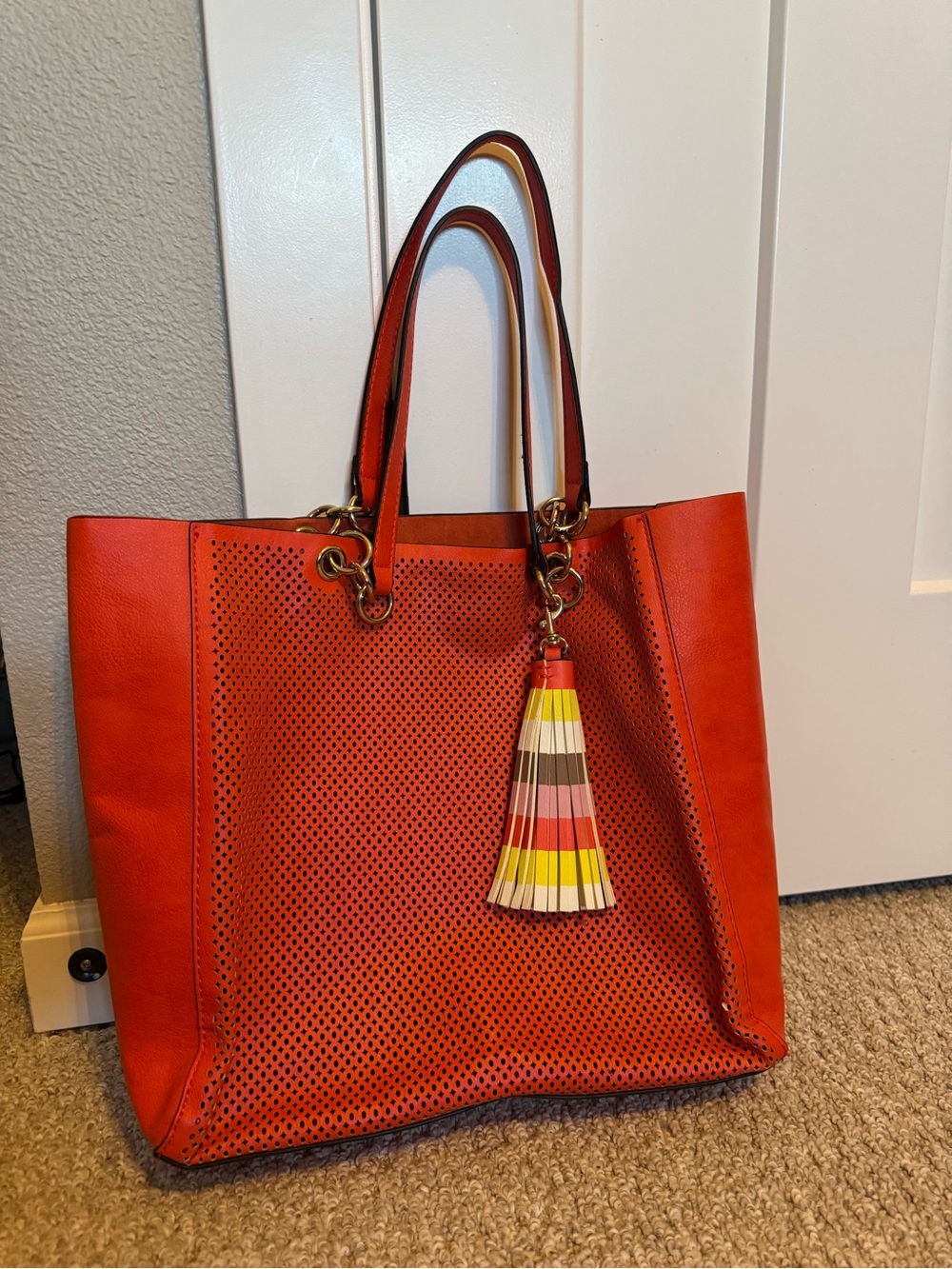 Mossimo Tote bag